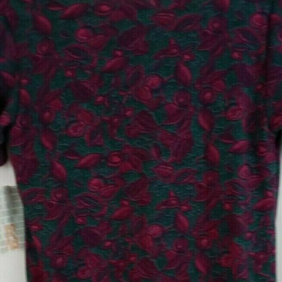 NWT Lularoe Classic T  Dark Green With Fuschia Floral Design Size XS - Picture 3 of 5